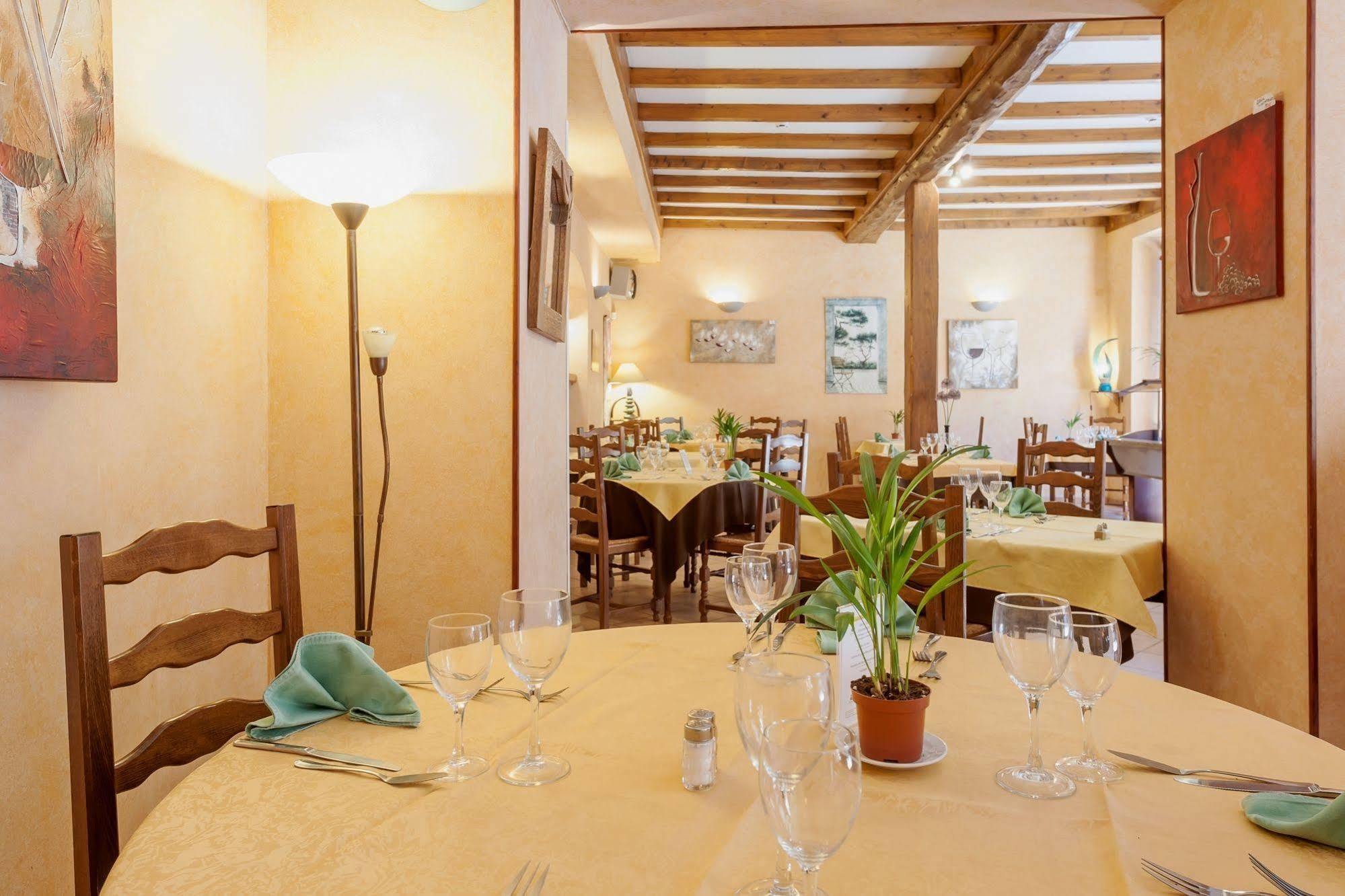 Hotel Restaurant Le Saint Clement Zewnętrze zdjęcie