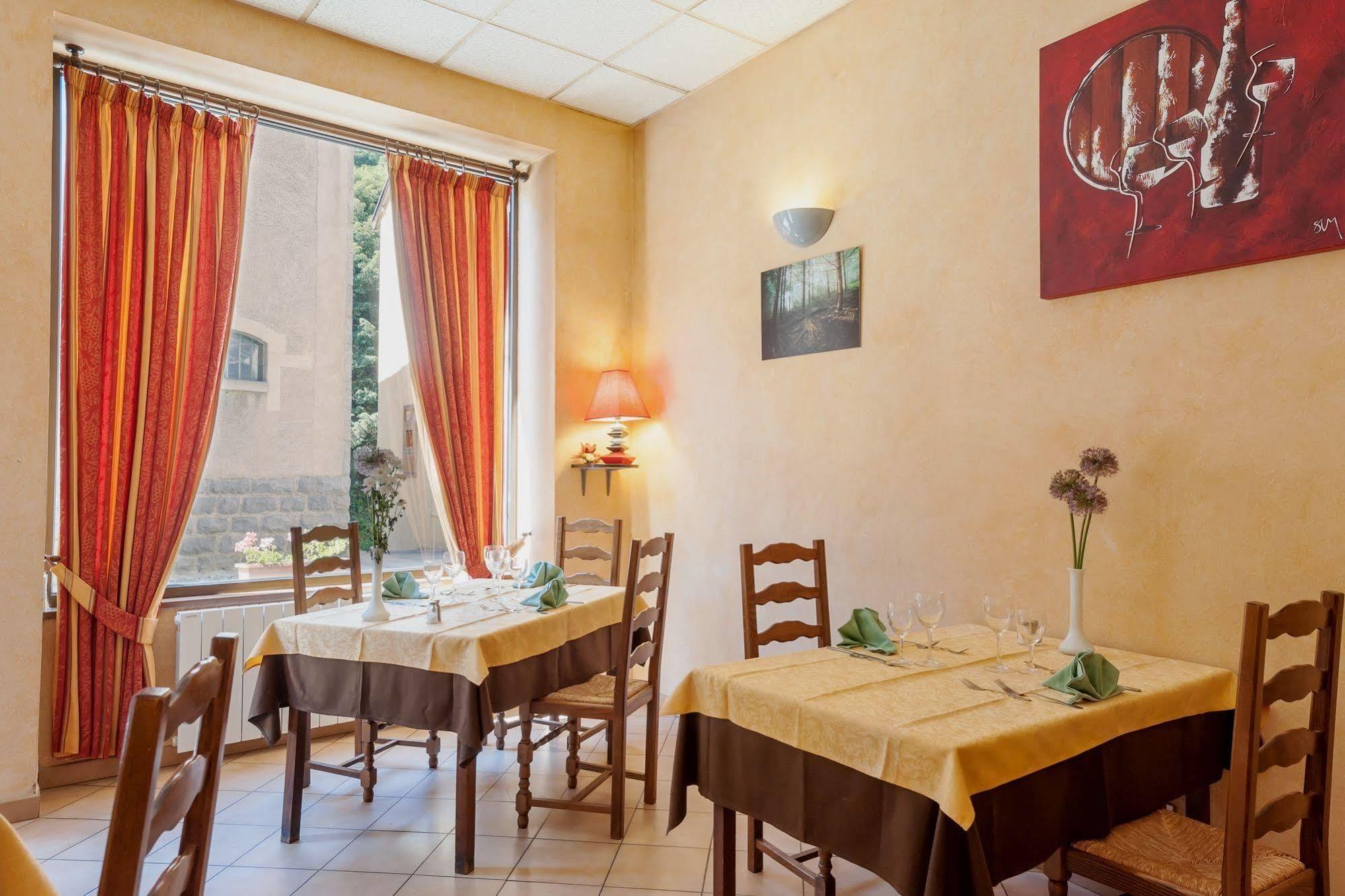 Hotel Restaurant Le Saint Clement Zewnętrze zdjęcie